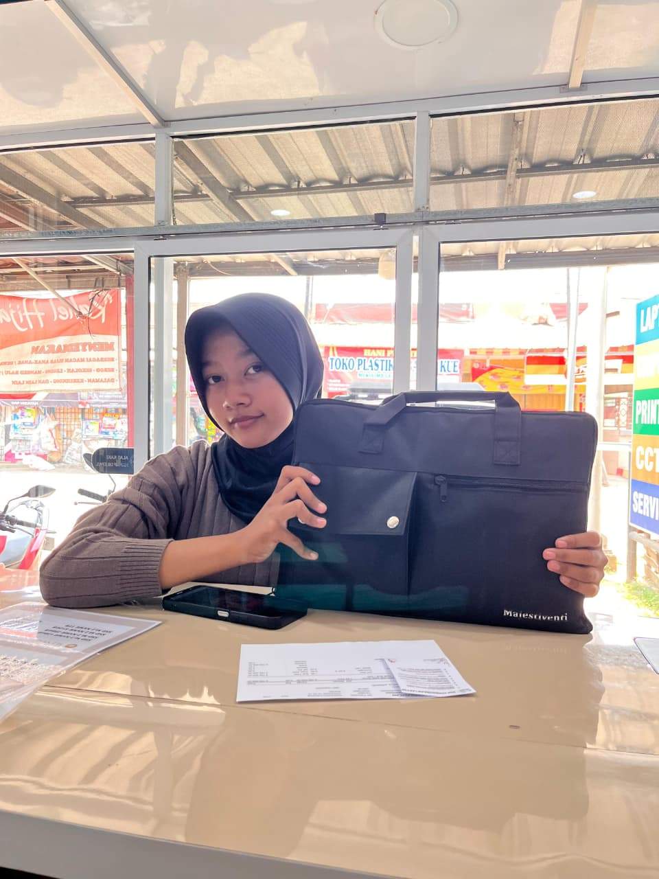 Testimoni LAPTOP DELL 5490 I5 GEN 7 | 8GB | 256GB